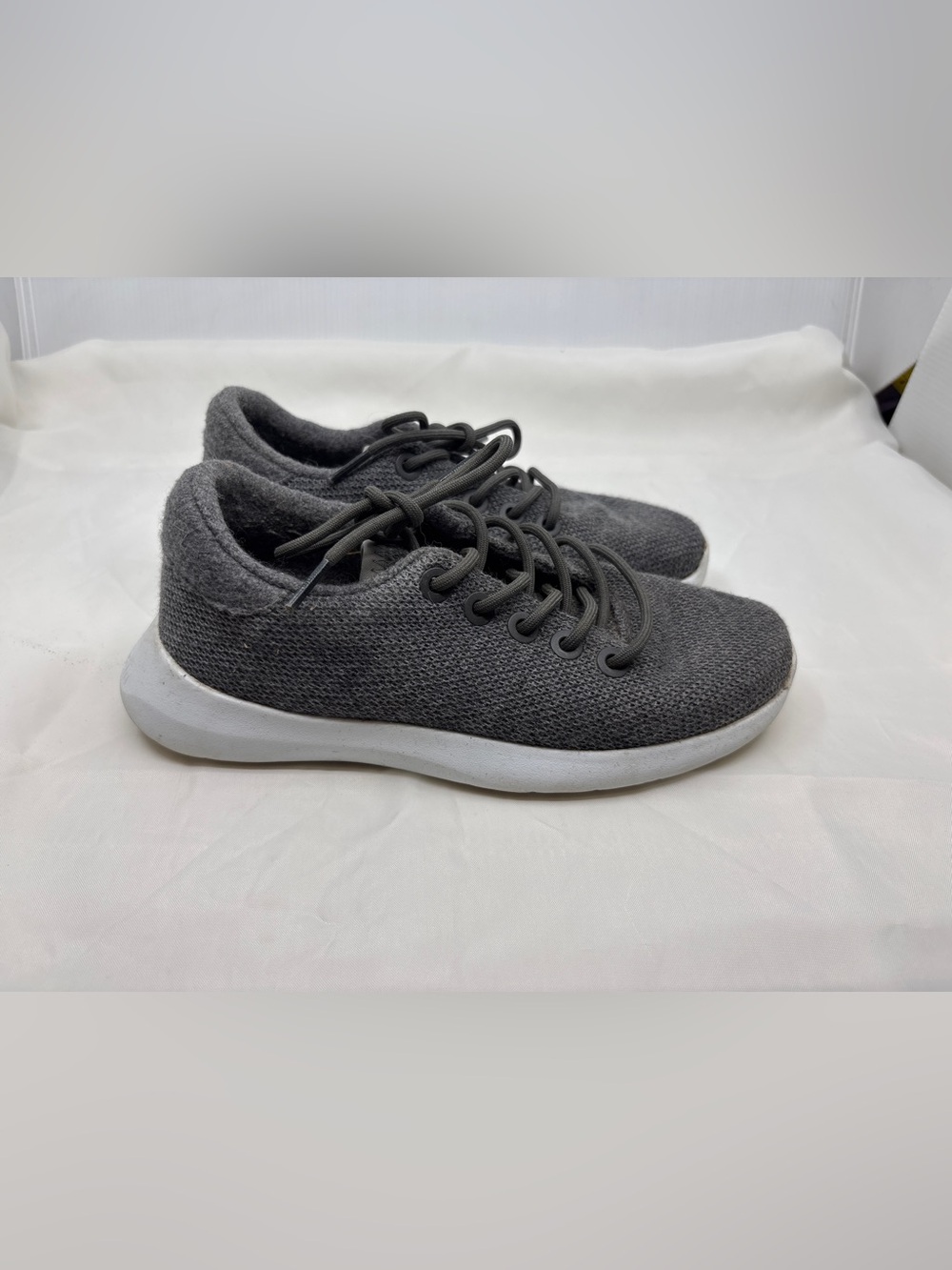 Giesswein Runners Wool Shoes Womens 37 US 7 Grey White Sole Sneakers Athleisure